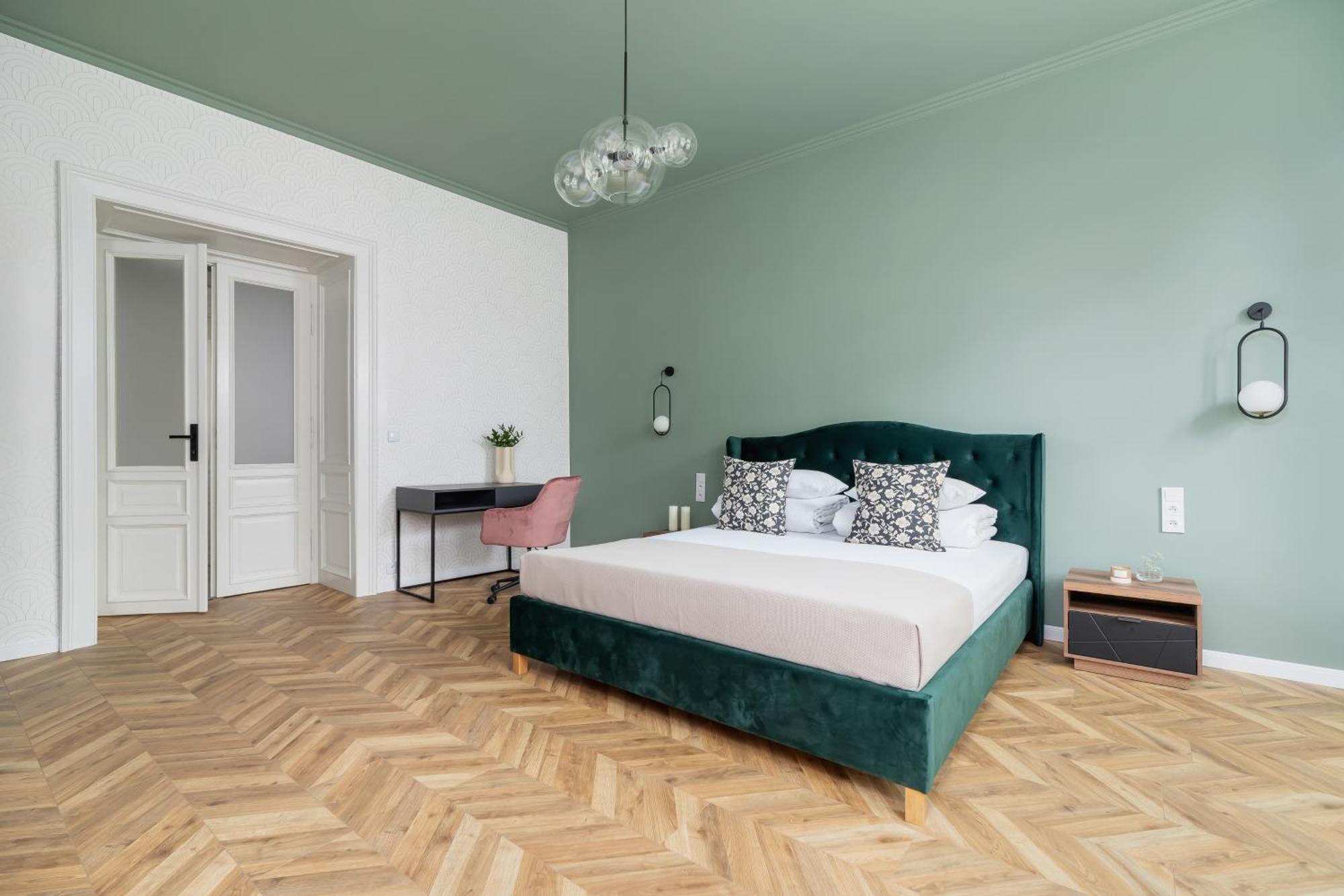 Two Bedroom - Dietla 11 Apartment