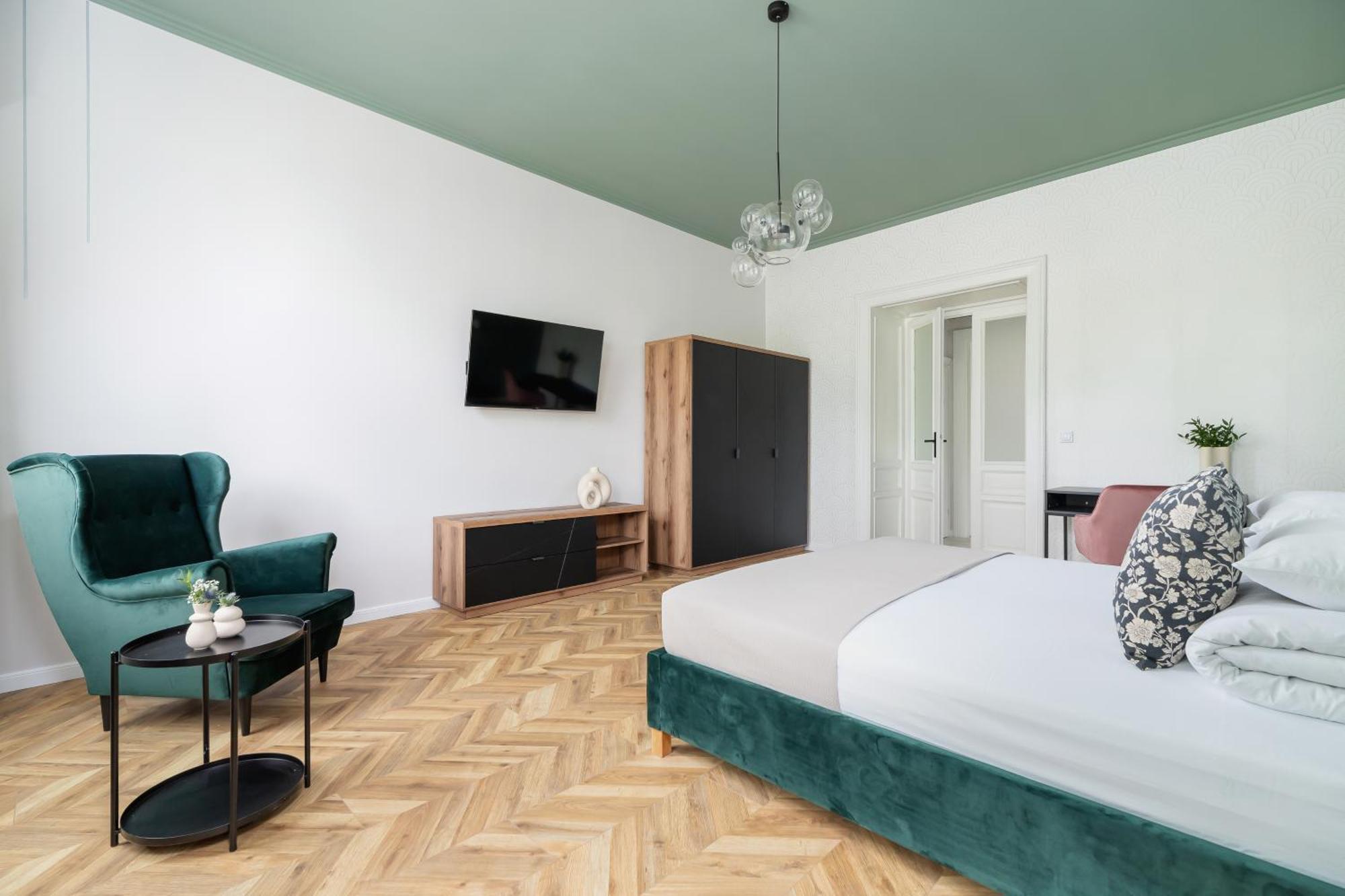 Two Bedroom - Dietla 11 Apartment Krakow
