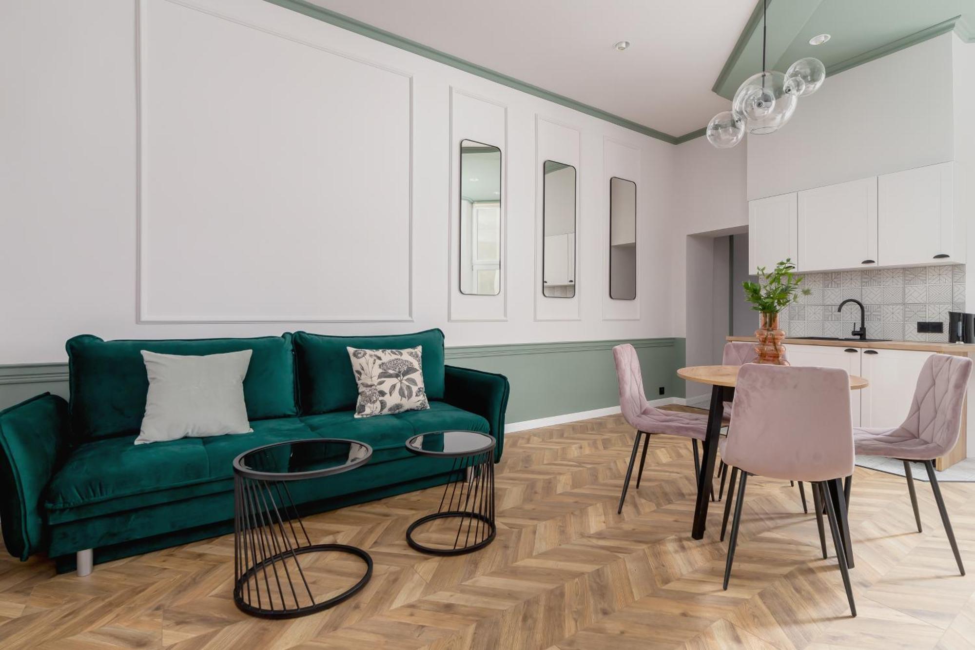 Two Bedroom - Dietla 11 Apartment